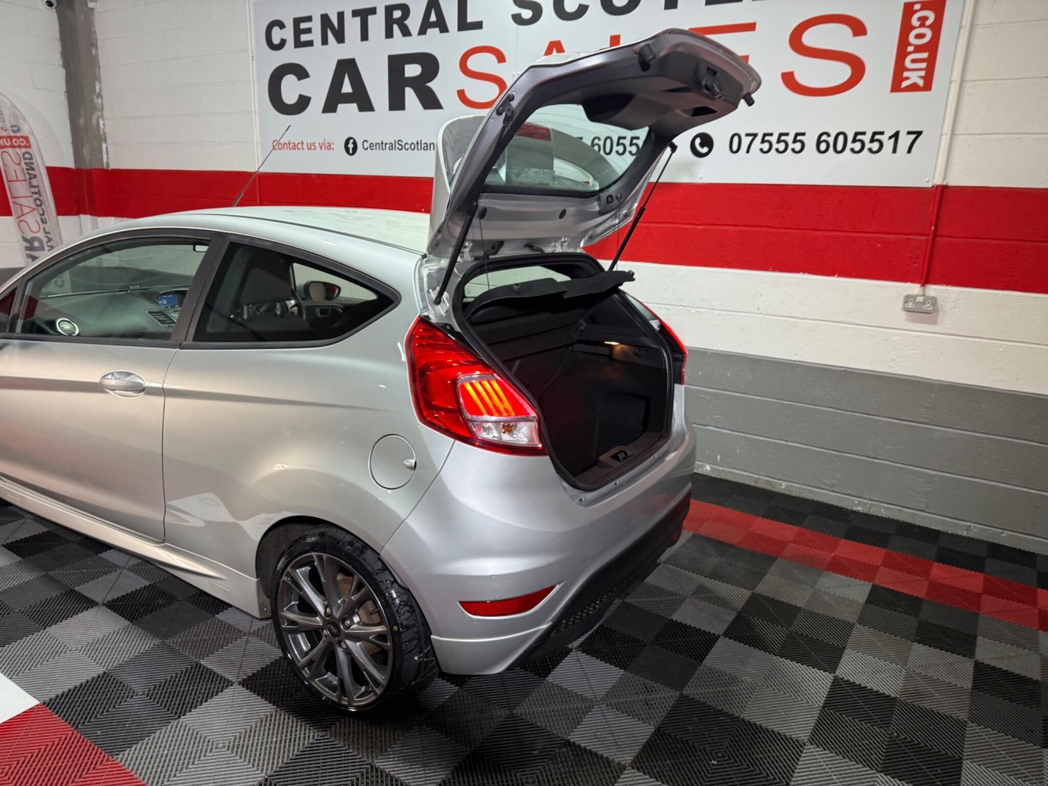 Used Ford Fiesta 2016 for sale - 76913373: Photo 11