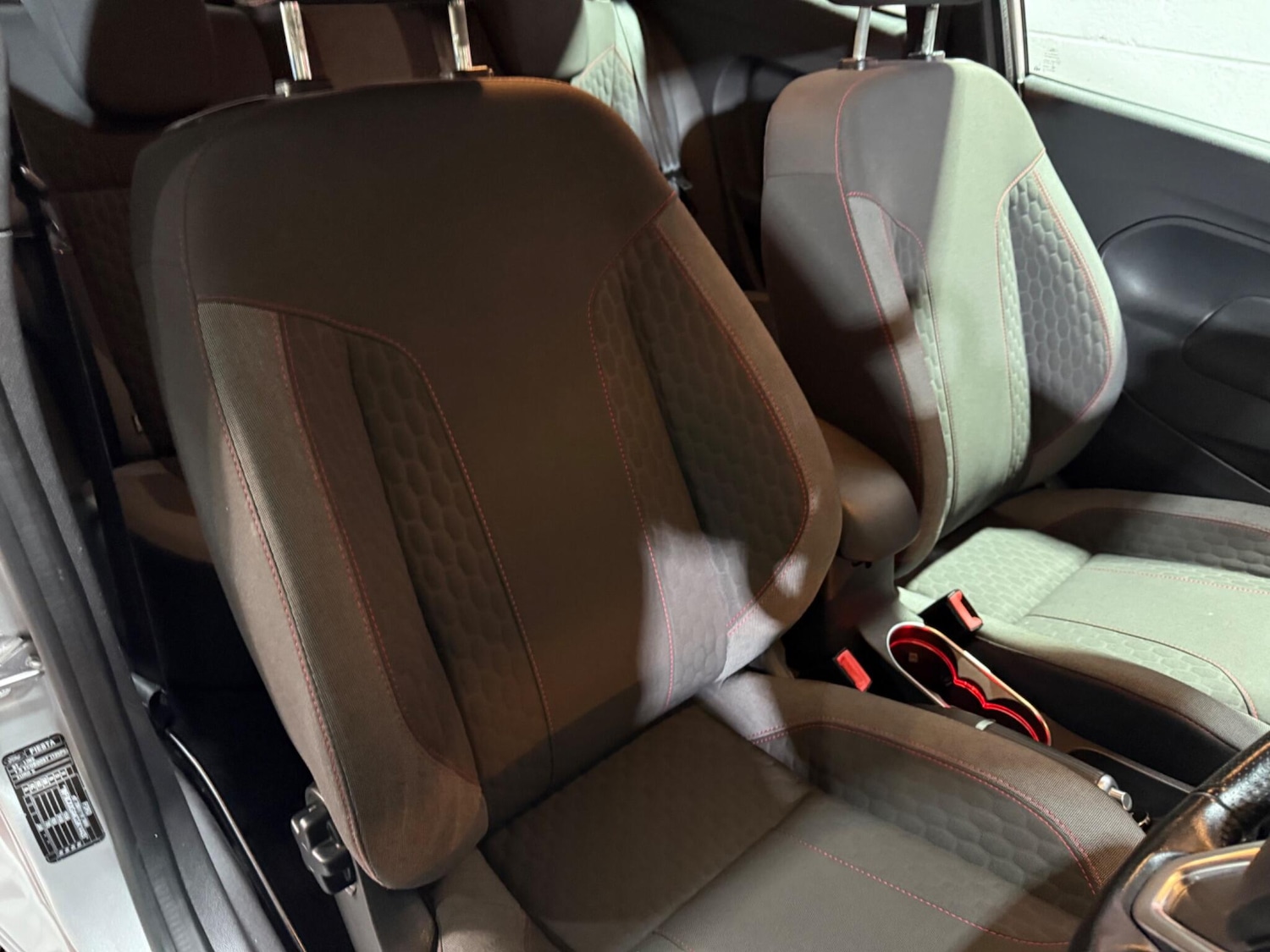 Used Ford Fiesta 2016 for sale - 76913373: Photo 24