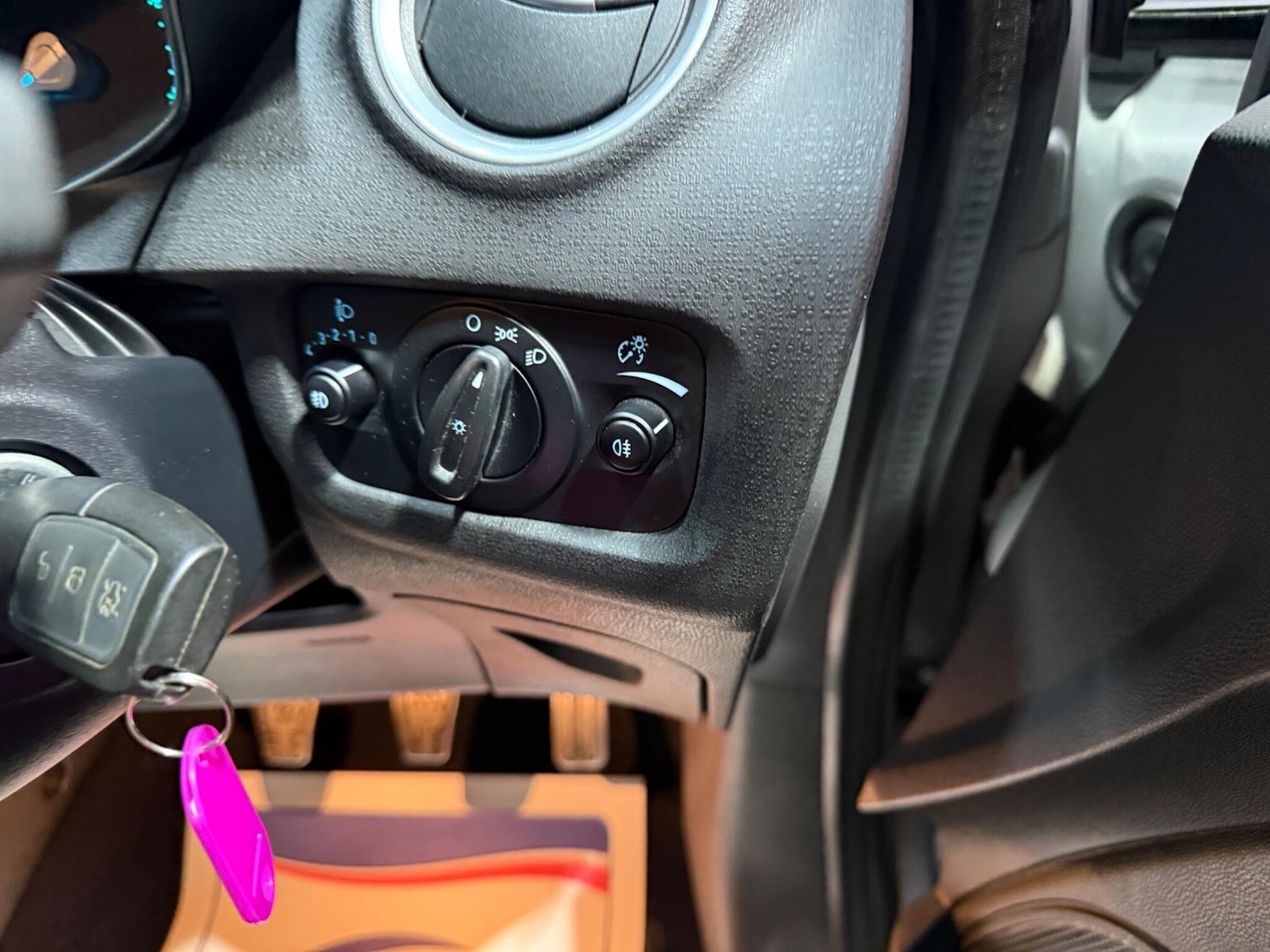 Used Ford Fiesta 2016 for sale - 76913373: Photo 32