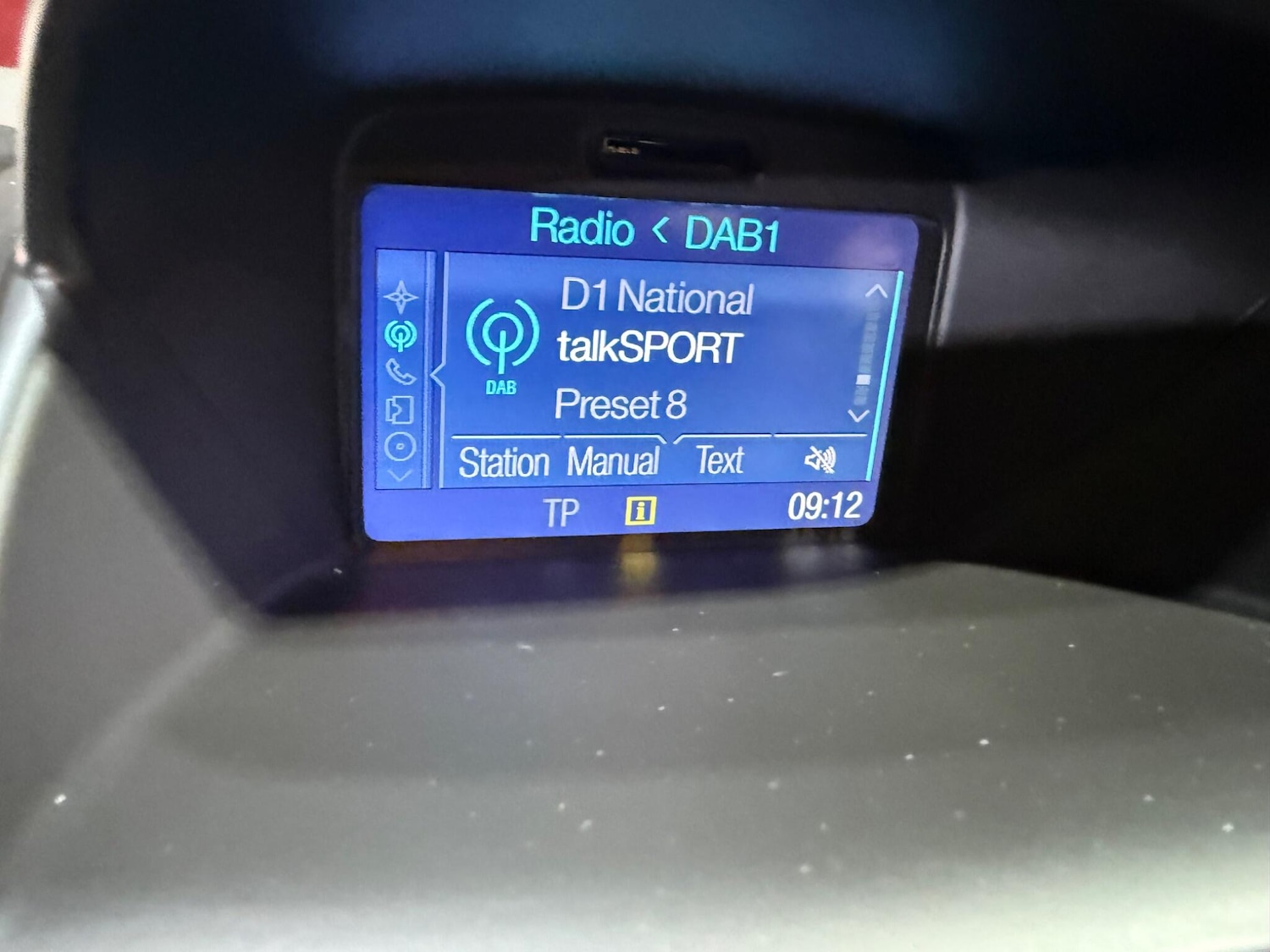 Used Ford Fiesta 2016 for sale - 76913373: Photo 40