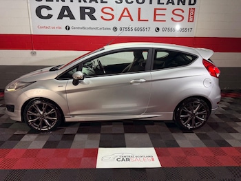 Used Ford Fiesta 2016 for sale - 76913373: Photo