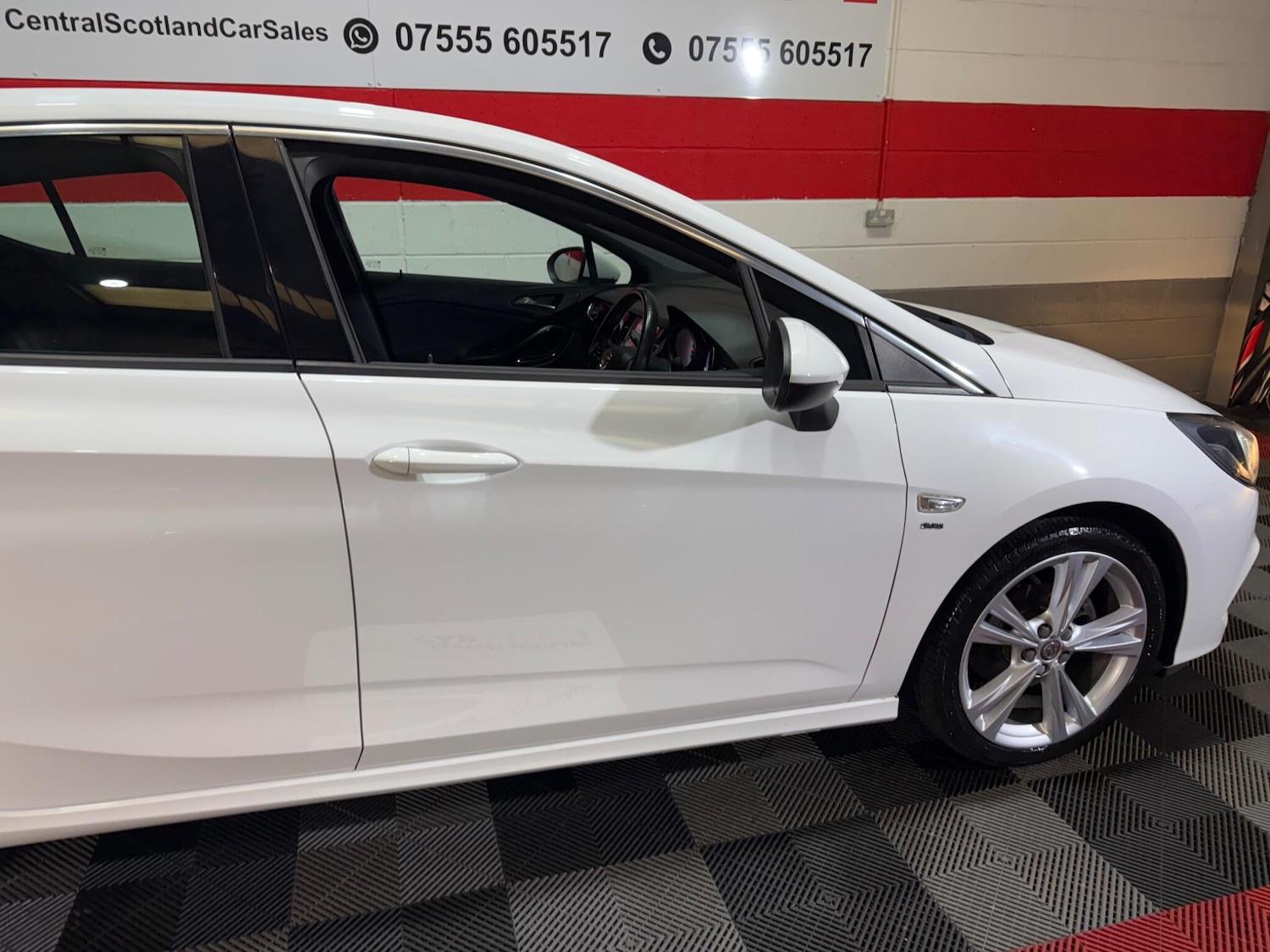 Used Vauxhall Astra 2017 for sale - 76997131: Photo 13