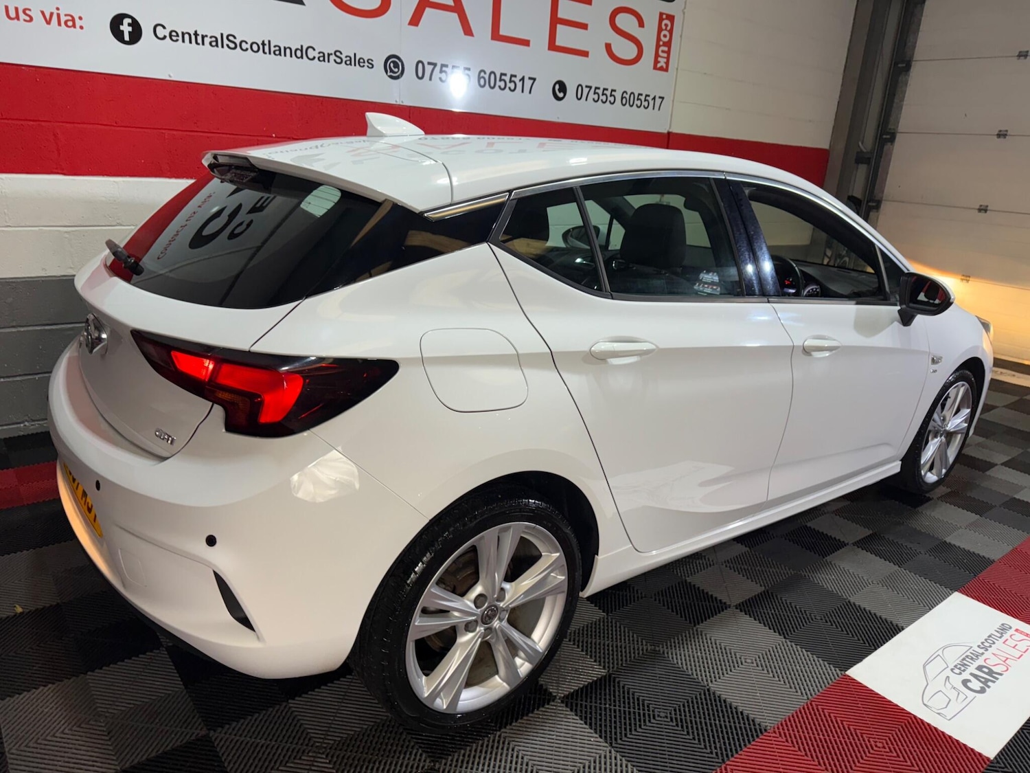 Used Vauxhall Astra 2017 for sale - 76997131: Photo 17