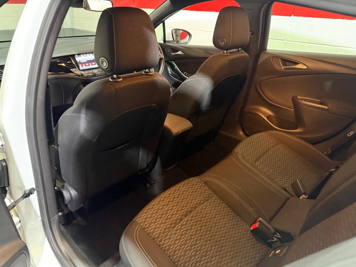 Used Vauxhall Astra 2017 for sale - 76997131: Photo 28