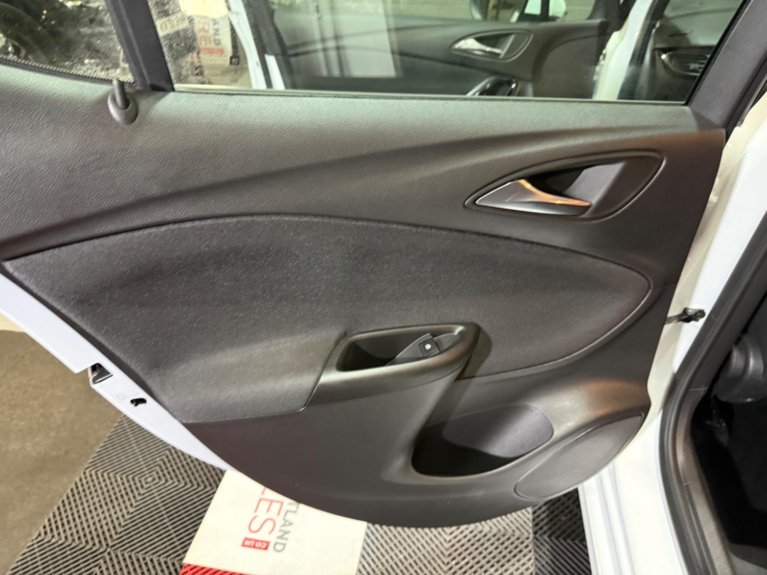 Used Vauxhall Astra 2017 for sale - 76997131: Photo 36