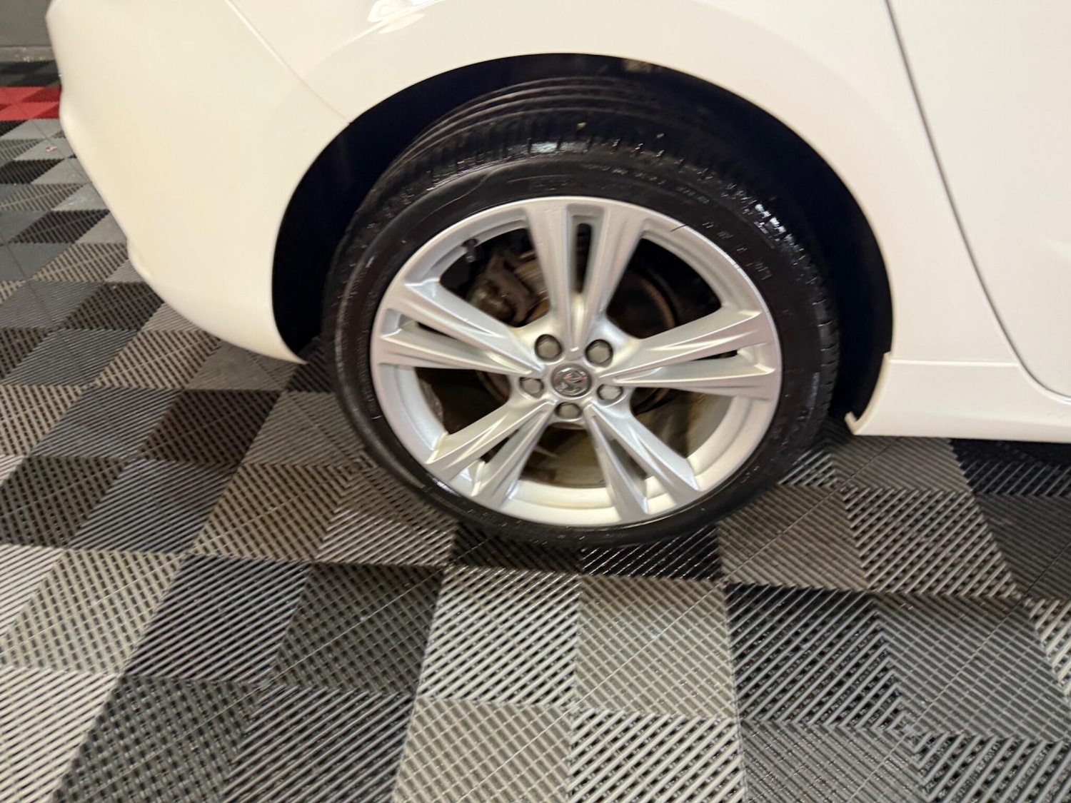 Used Vauxhall Astra 2017 for sale - 76997131: Photo 39