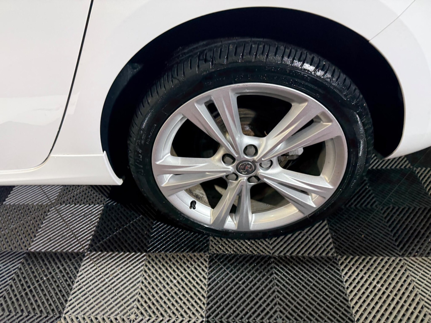 Used Vauxhall Astra 2017 for sale - 76997131: Photo 41