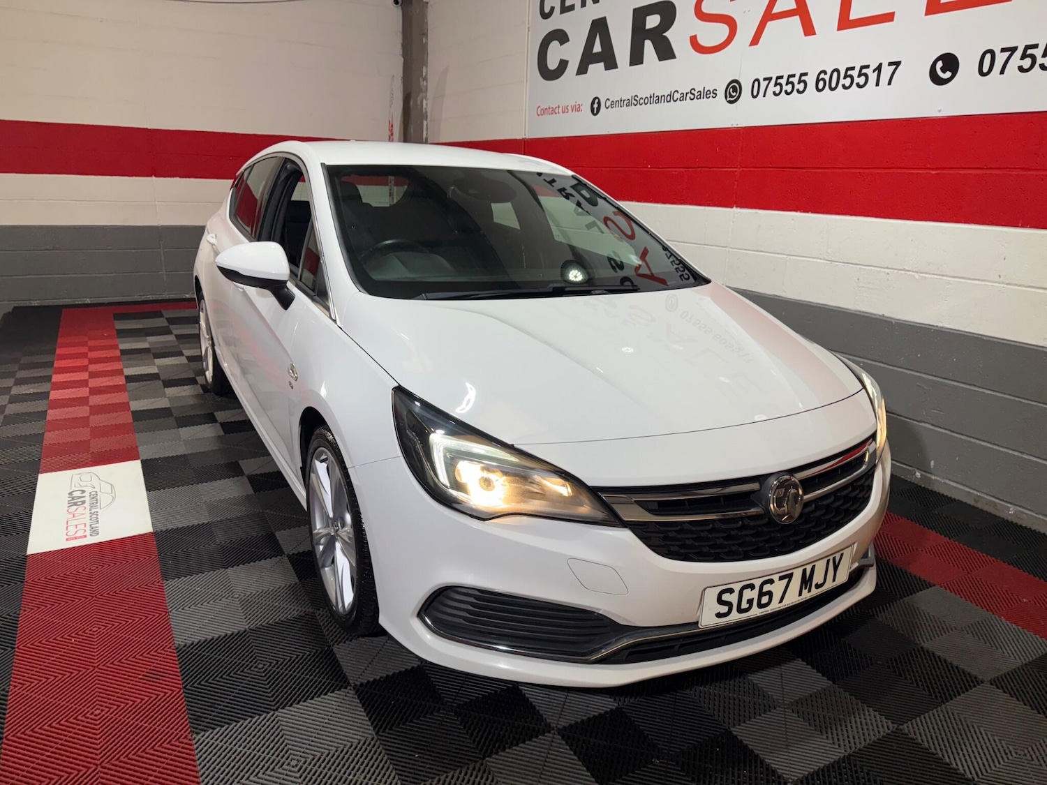 Used Vauxhall Astra 2017 for sale - 76997131: Photo 5