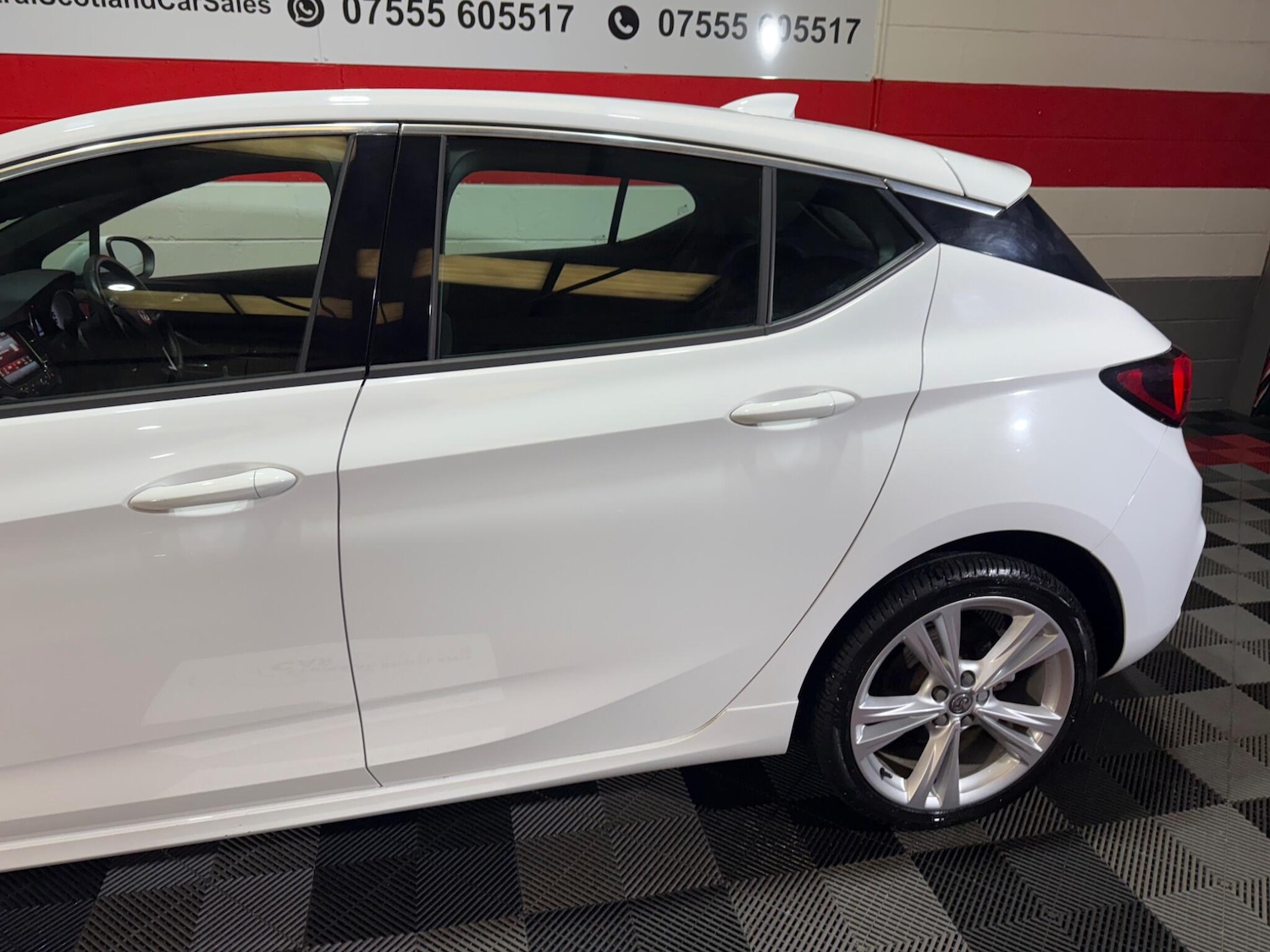 Used Vauxhall Astra 2017 for sale - 76997131: Photo 64