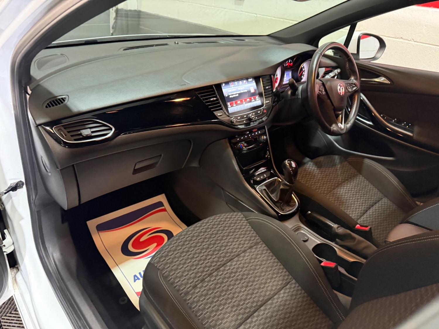 Used Vauxhall Astra 2017 for sale - 76997131: Photo 65