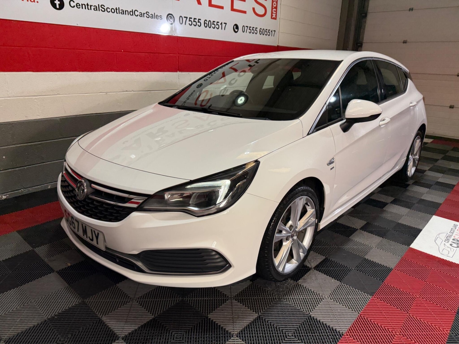 Used Vauxhall Astra 2017 for sale - 76997131: Photo 8