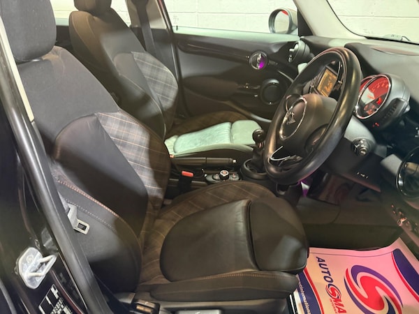 Used MINI Hatch 2017 for sale - 76259836: Photo 15