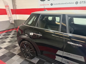 Used MINI Hatch 2017 for sale - 76259836: Photo 4