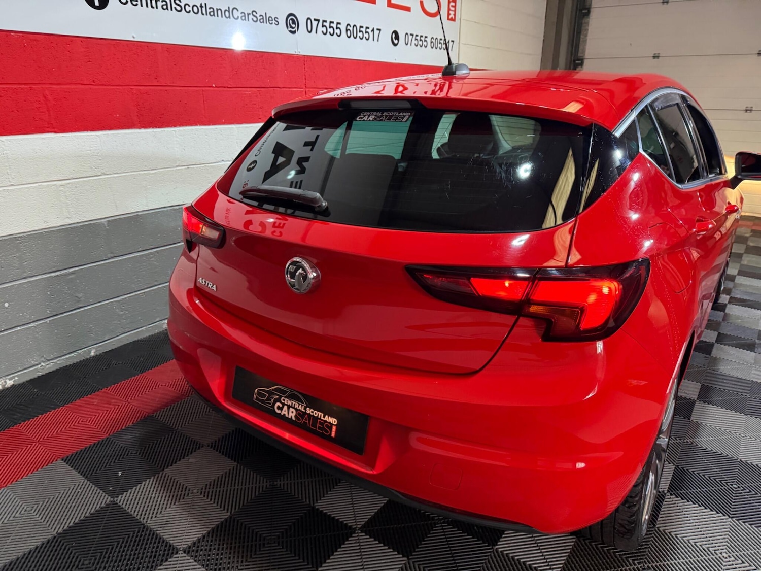 Used Vauxhall Astra 2019 for sale - 77331468: Photo 2