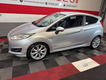 Used Ford Fiesta 2016 for sale - 79532595: Photo