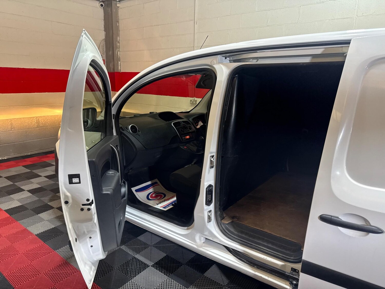 Vehicle 28