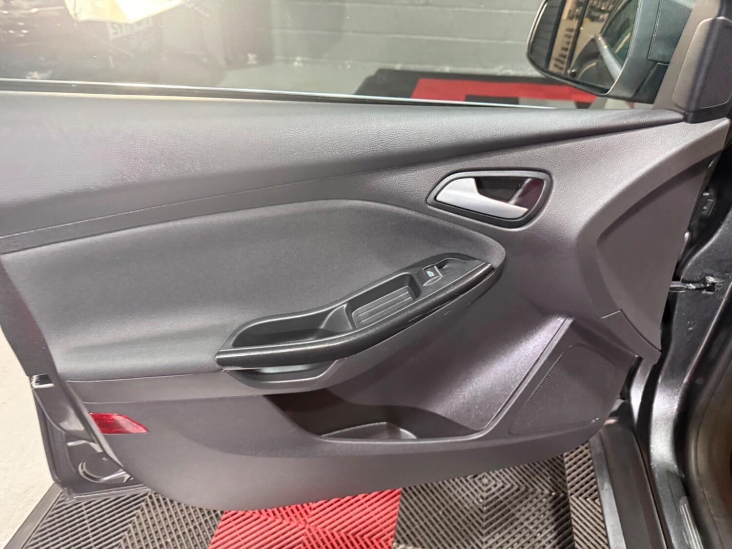 Used Ford Focus for sale - 77496387: Photo 35