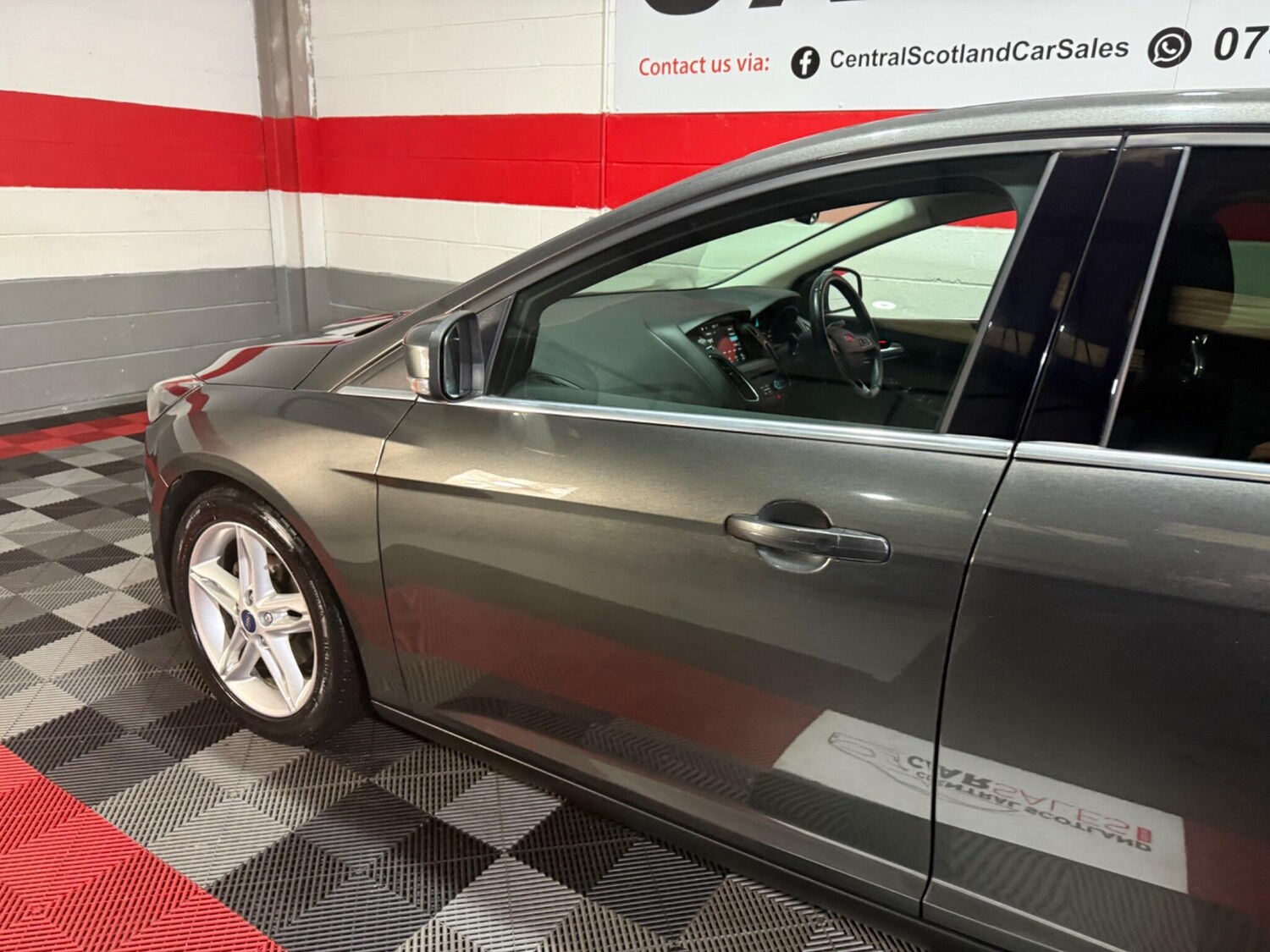 Used Ford Focus for sale - 77496387: Photo 8