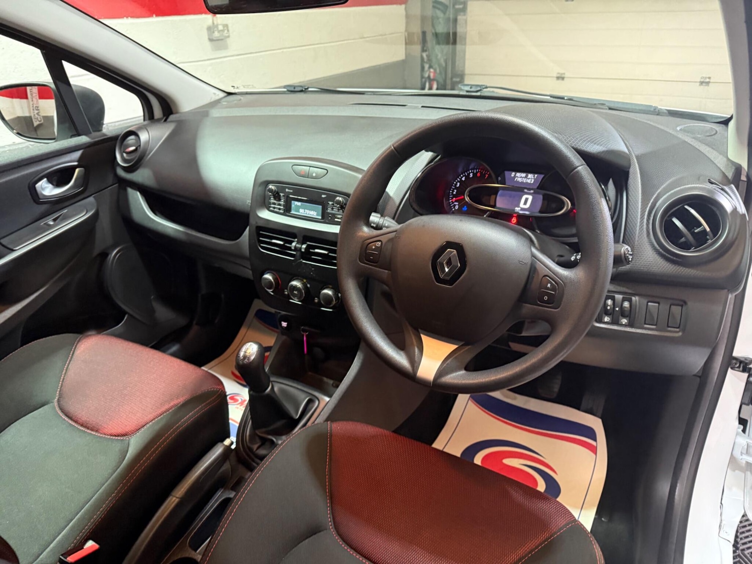 Used Renault Clio 2016 for sale - 76108848: Photo 18