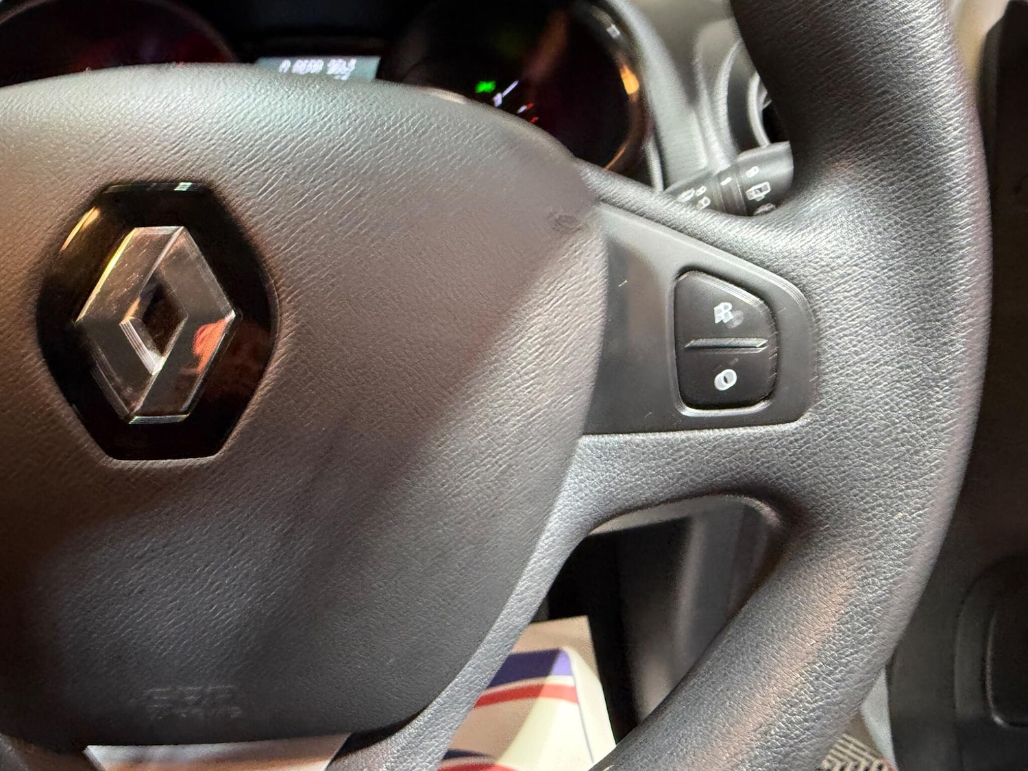 Used Renault Clio 2016 for sale - 76108848: Photo 42