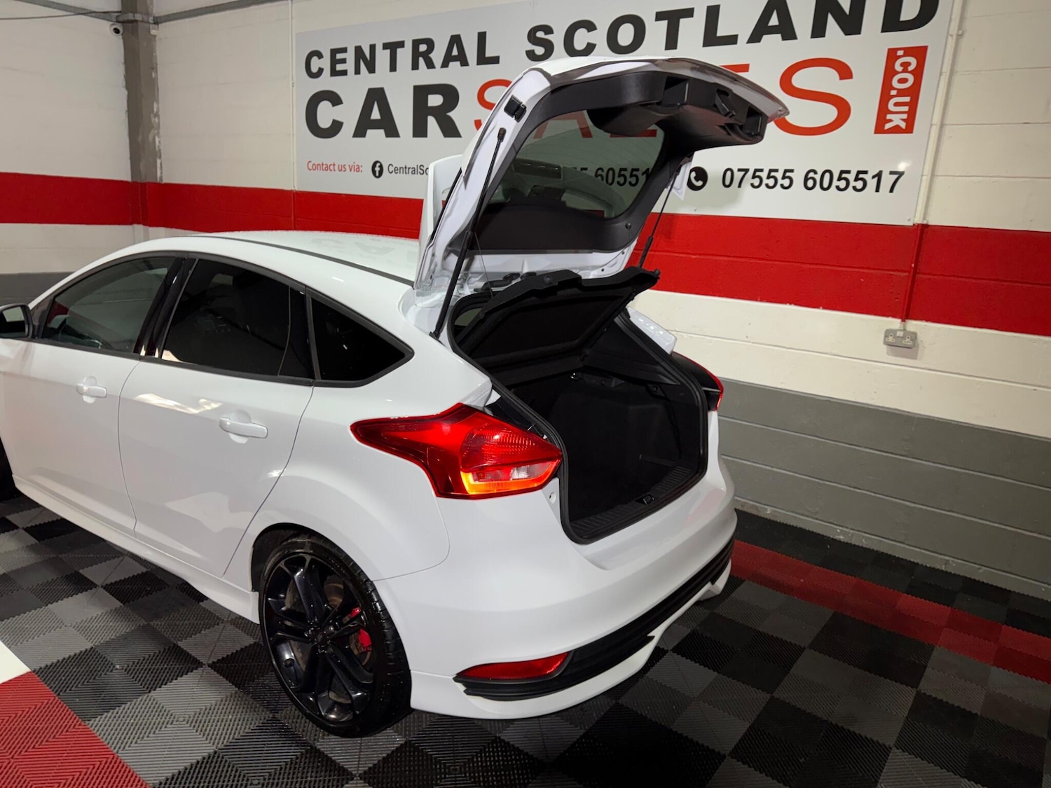 Used Ford Focus for sale - 77344468: Photo 10