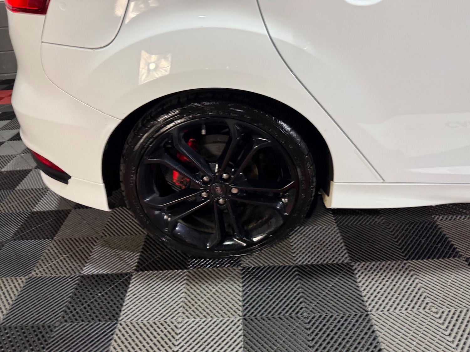 Used Ford Focus for sale - 77344468: Photo 35