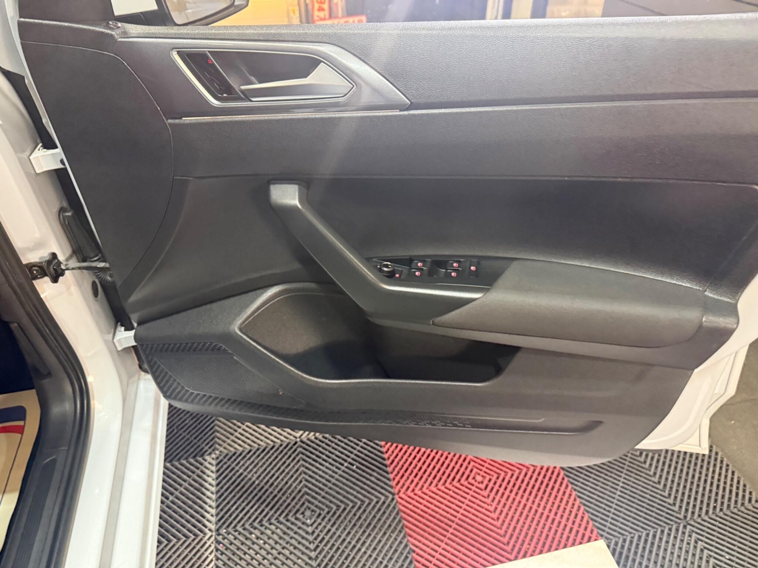 Used Volkswagen Polo for sale - 78073220: Photo 36