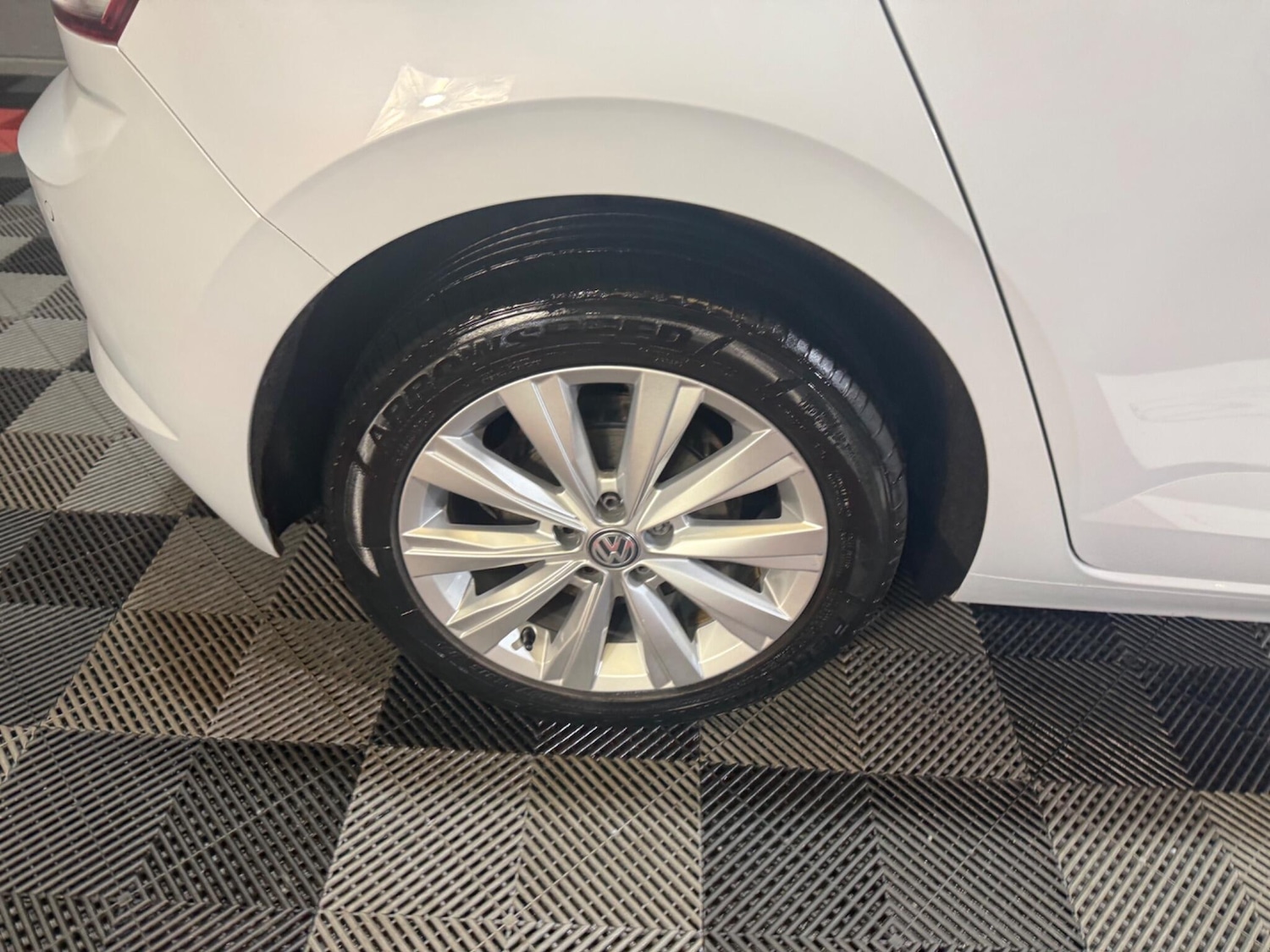 Used Volkswagen Polo for sale - 78073220: Photo 40