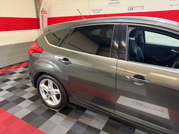 Used Ford Focus 2017 for sale - 75687521: Photo