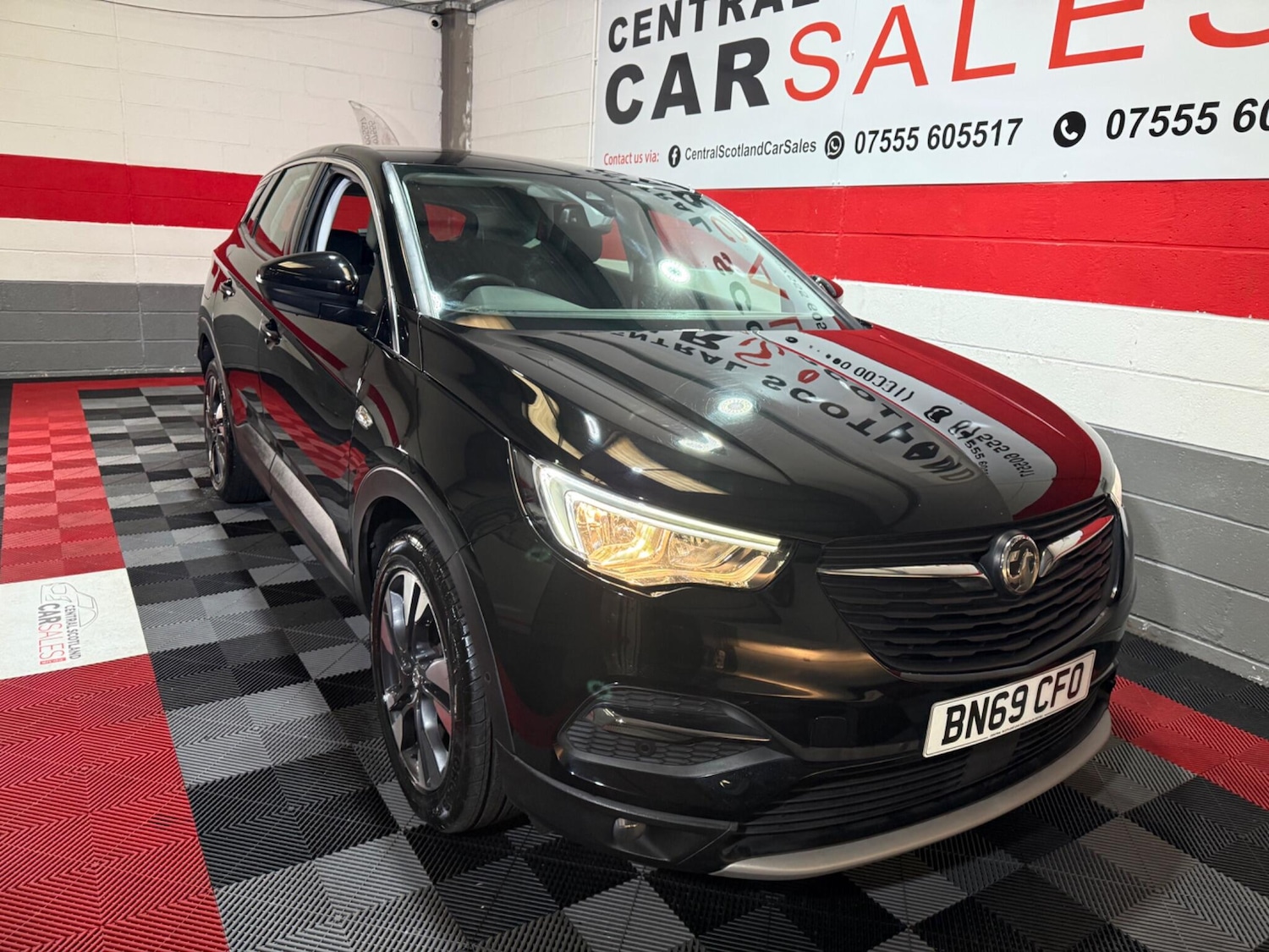 Used Vauxhall Grandland X 2019 for sale - 76260234: Photo 3