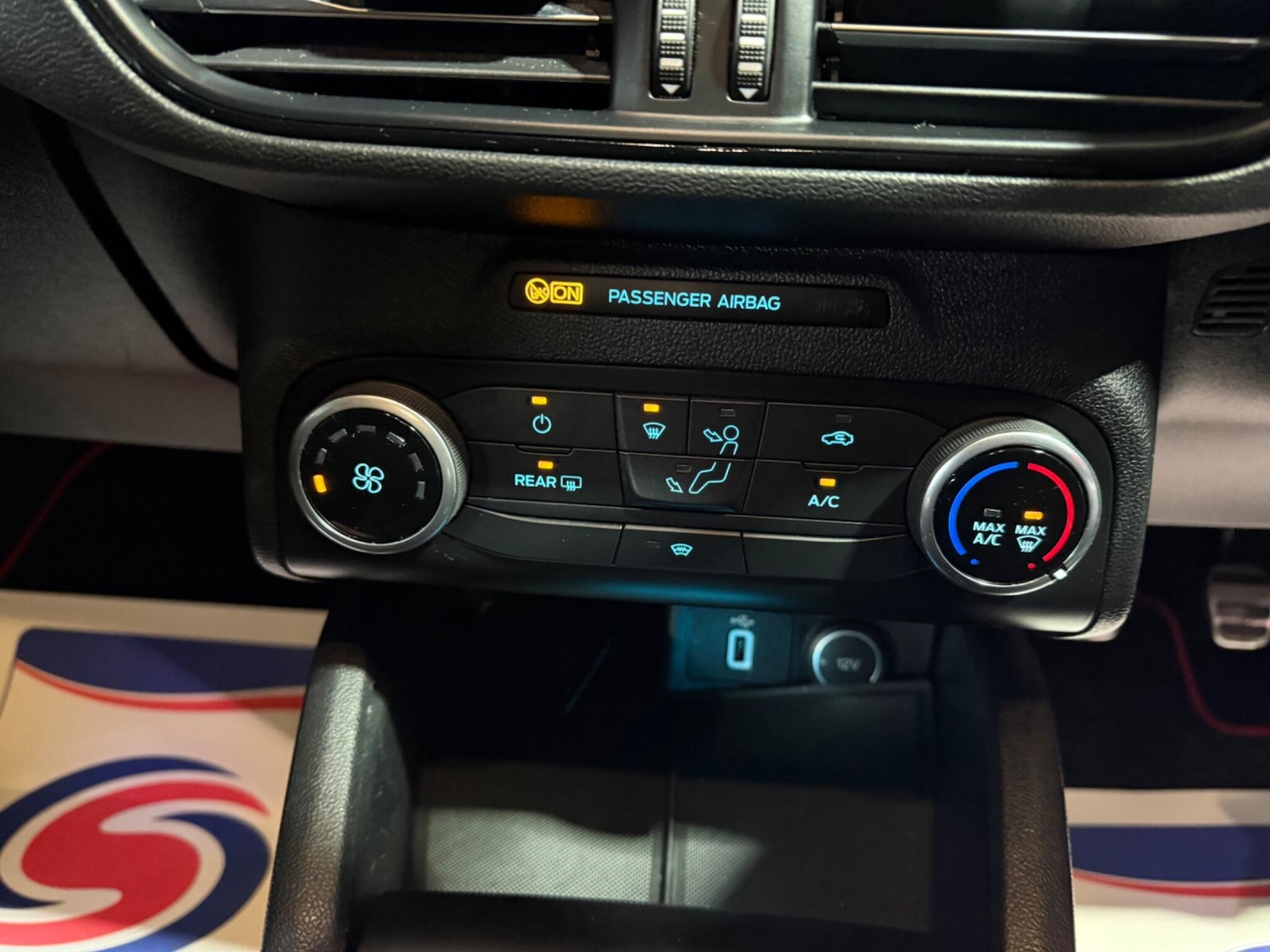 Used Ford Focus 2019 for sale - 76714704: Photo 19