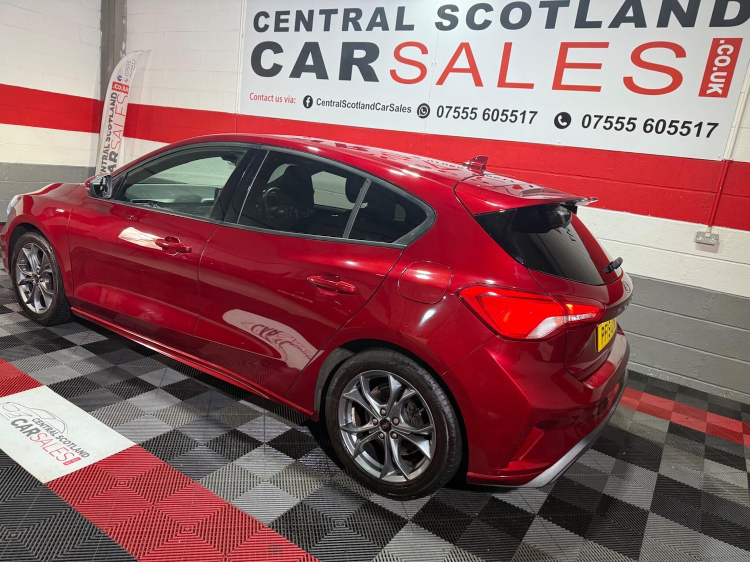 Used Ford Focus 2019 for sale - 76714704: Photo 3