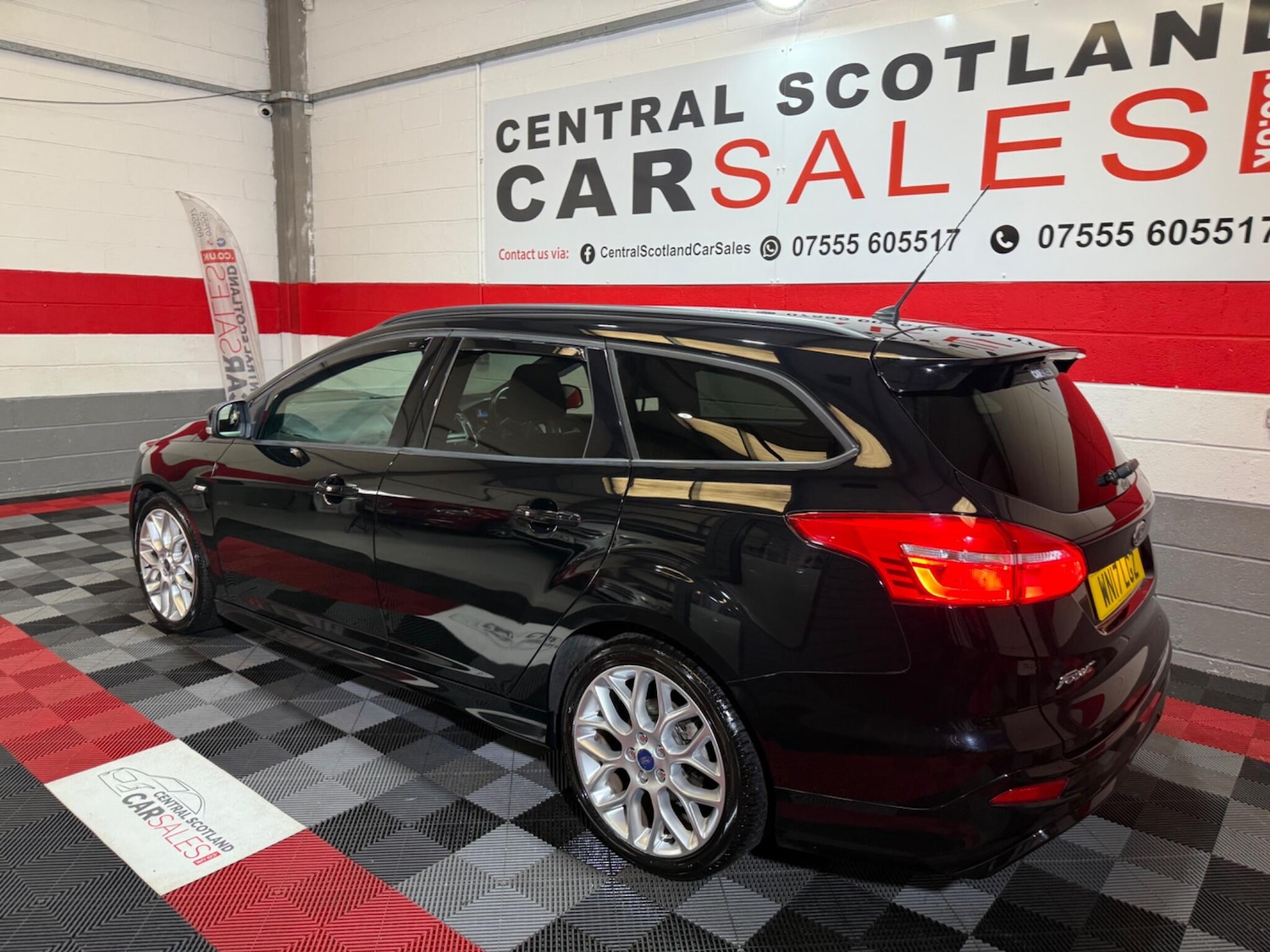 Used Ford Focus 2017 for sale - 76314744: Photo 3