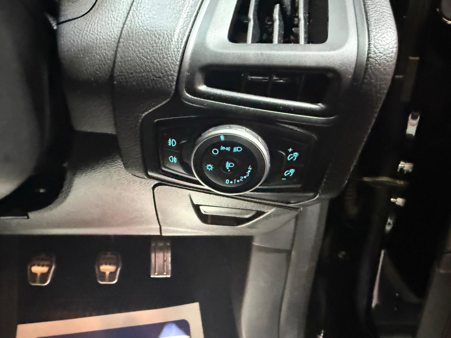 Used Ford Focus 2017 for sale - 76314744: Photo 34