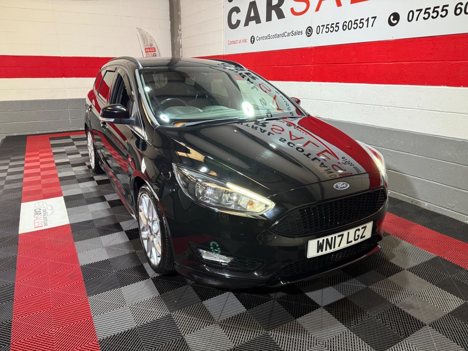 Used Ford Focus 2017 for sale - 76314744: Photo 5