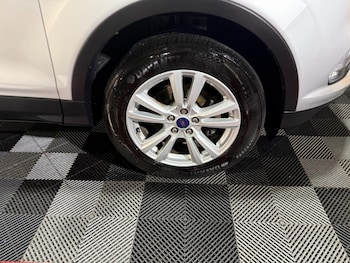 Used Ford Kuga 2019 for sale - 76336709: Photo