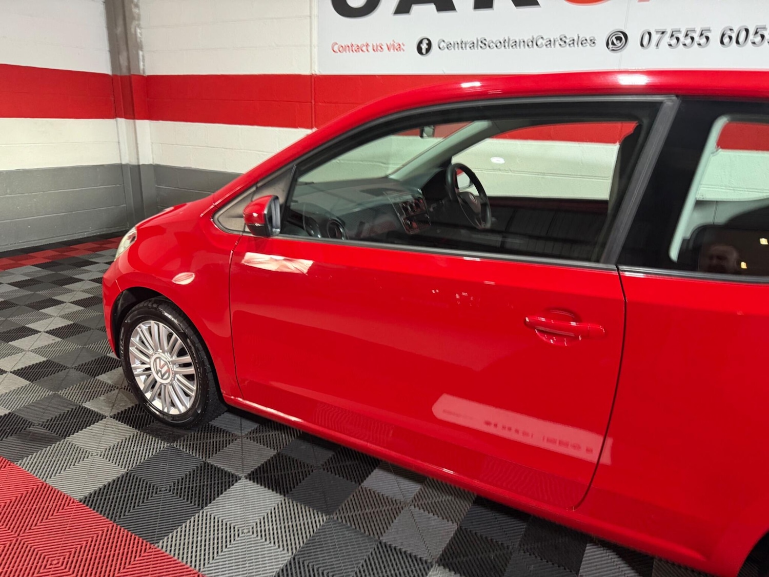 Used Volkswagen up! 2018 for sale - 77331713: Photo 12