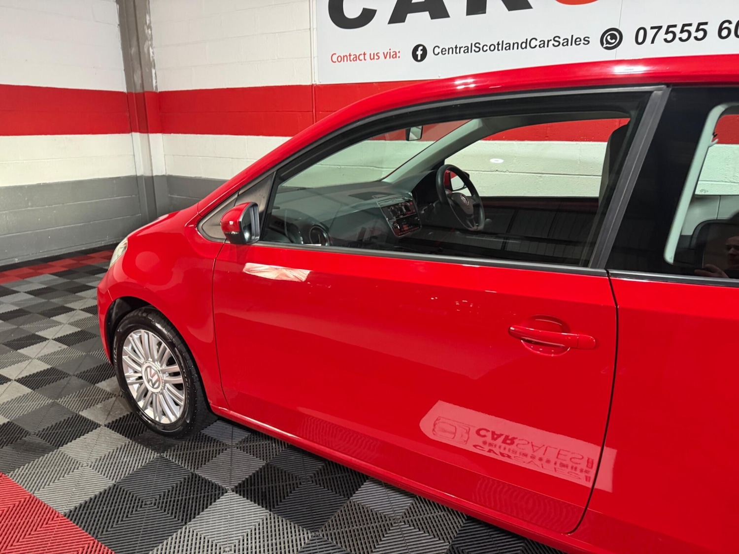 Used Volkswagen up! 2018 for sale - 77331713: Photo 13