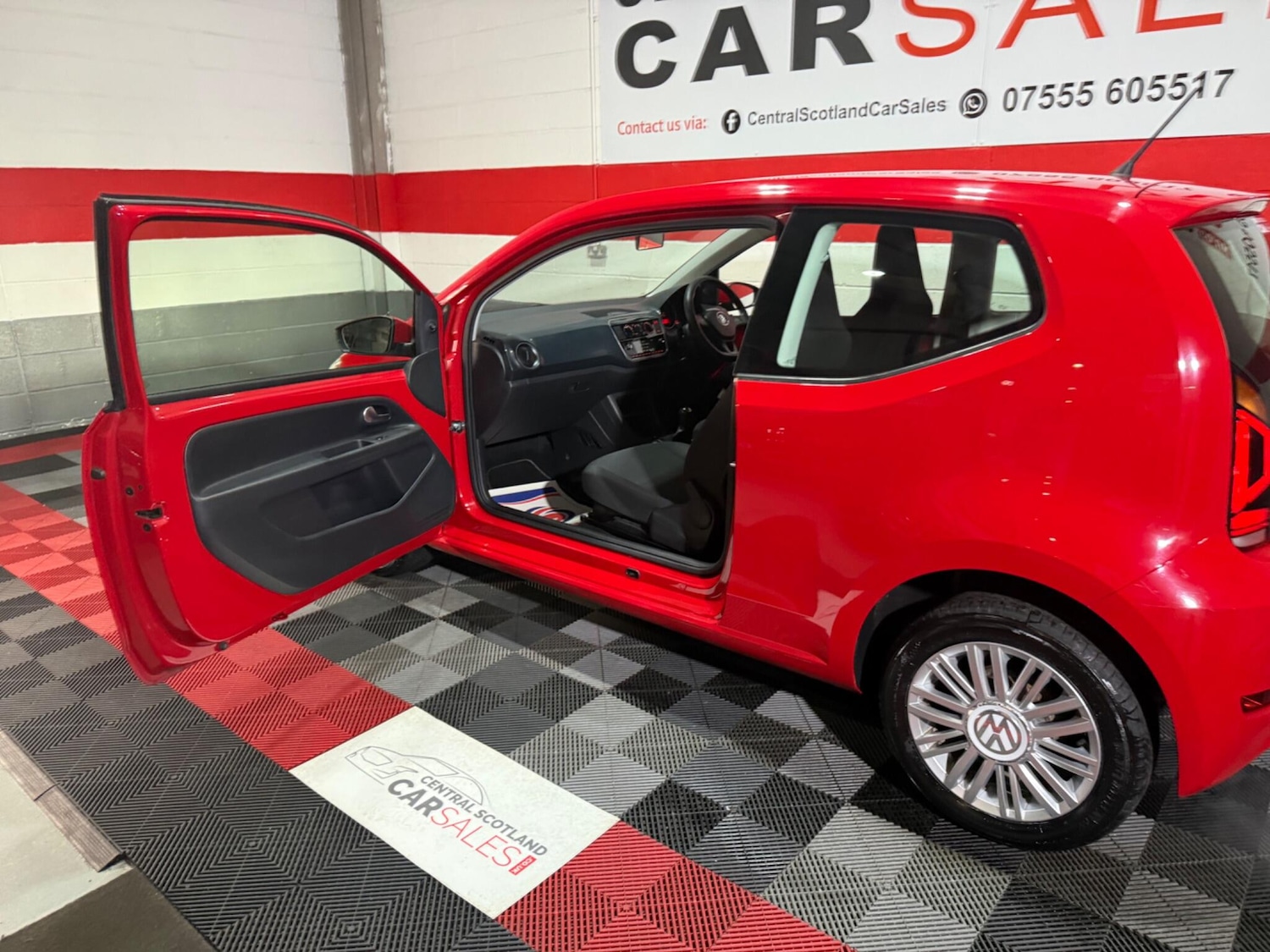 Used Volkswagen up! 2018 for sale - 77331713: Photo 15