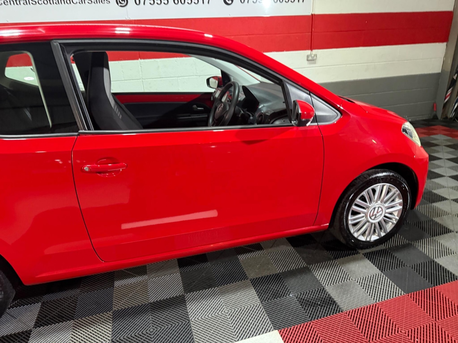 Used Volkswagen up! 2018 for sale - 77331713: Photo 17