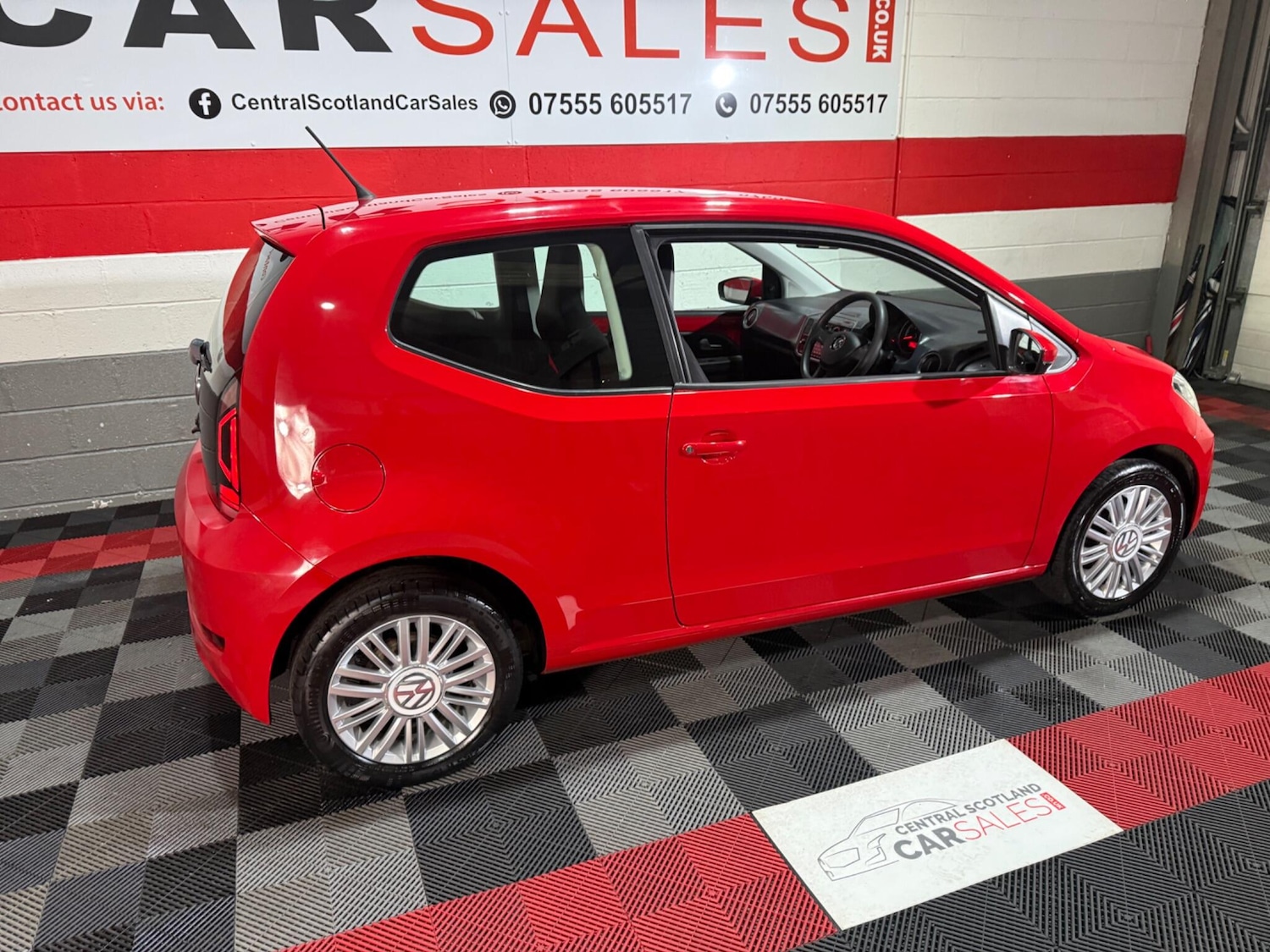 Used Volkswagen up! 2018 for sale - 77331713: Photo 18