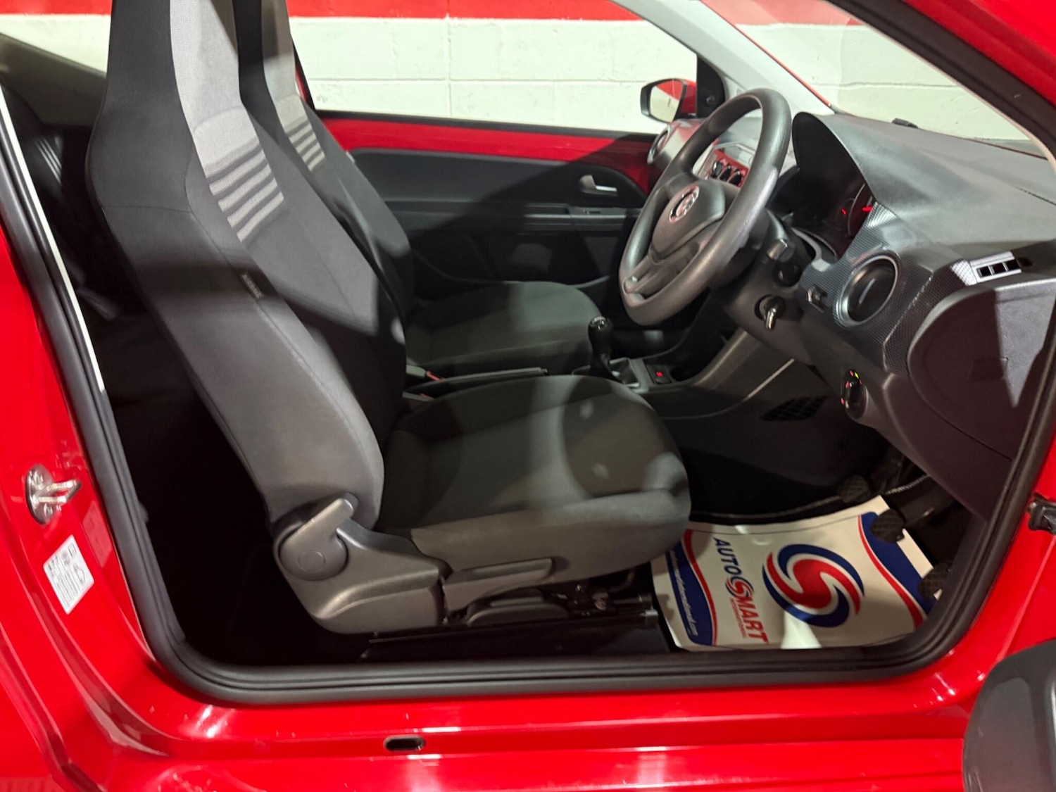 Used Volkswagen up! 2018 for sale - 77331713: Photo 23