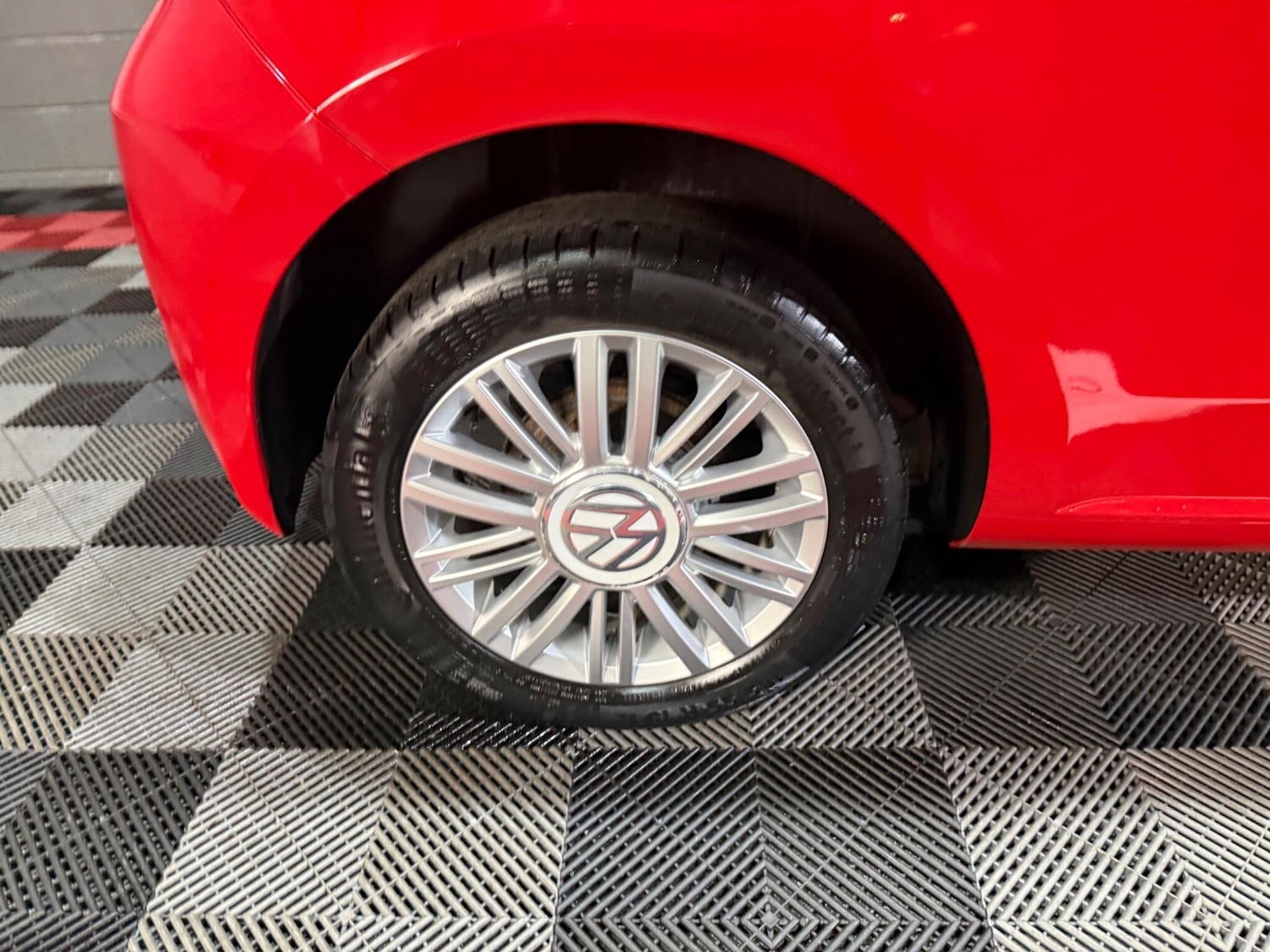 Used Volkswagen up! 2018 for sale - 77331713: Photo 31