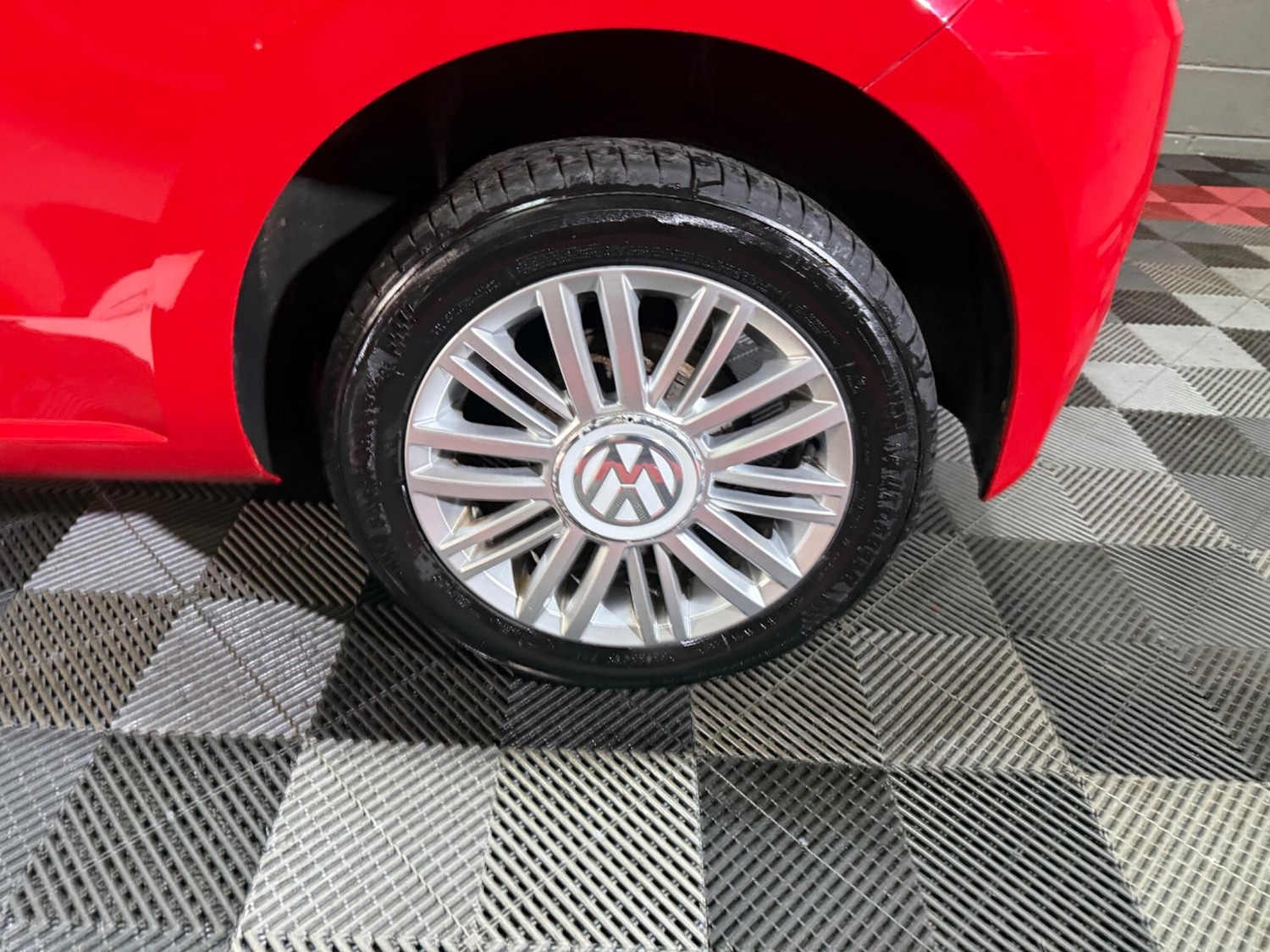 Used Volkswagen up! 2018 for sale - 77331713: Photo 33