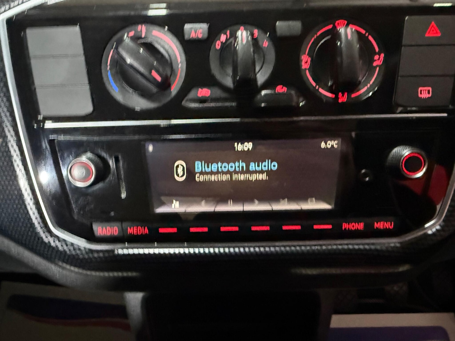 Used Volkswagen up! 2018 for sale - 77331713: Photo 34