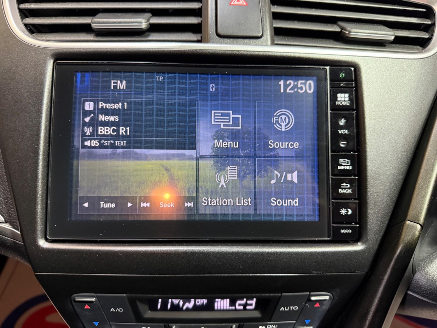 Used Honda Civic 2016 for sale - 76122401: Photo 41