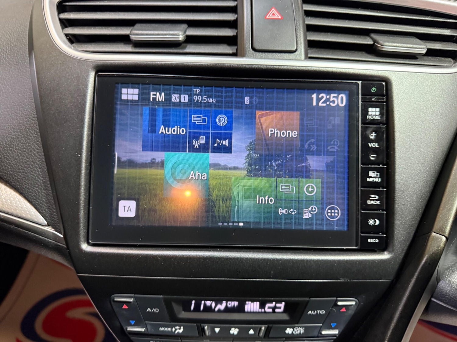 Used Honda Civic 2016 for sale - 76122401: Photo 45