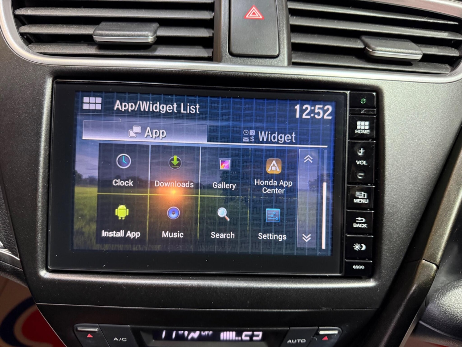 Used Honda Civic 2016 for sale - 76122401: Photo 49