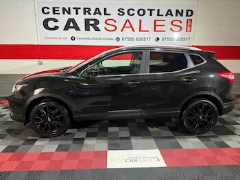 Used Nissan Qashqai 2017 for sale - 77853993: Photo