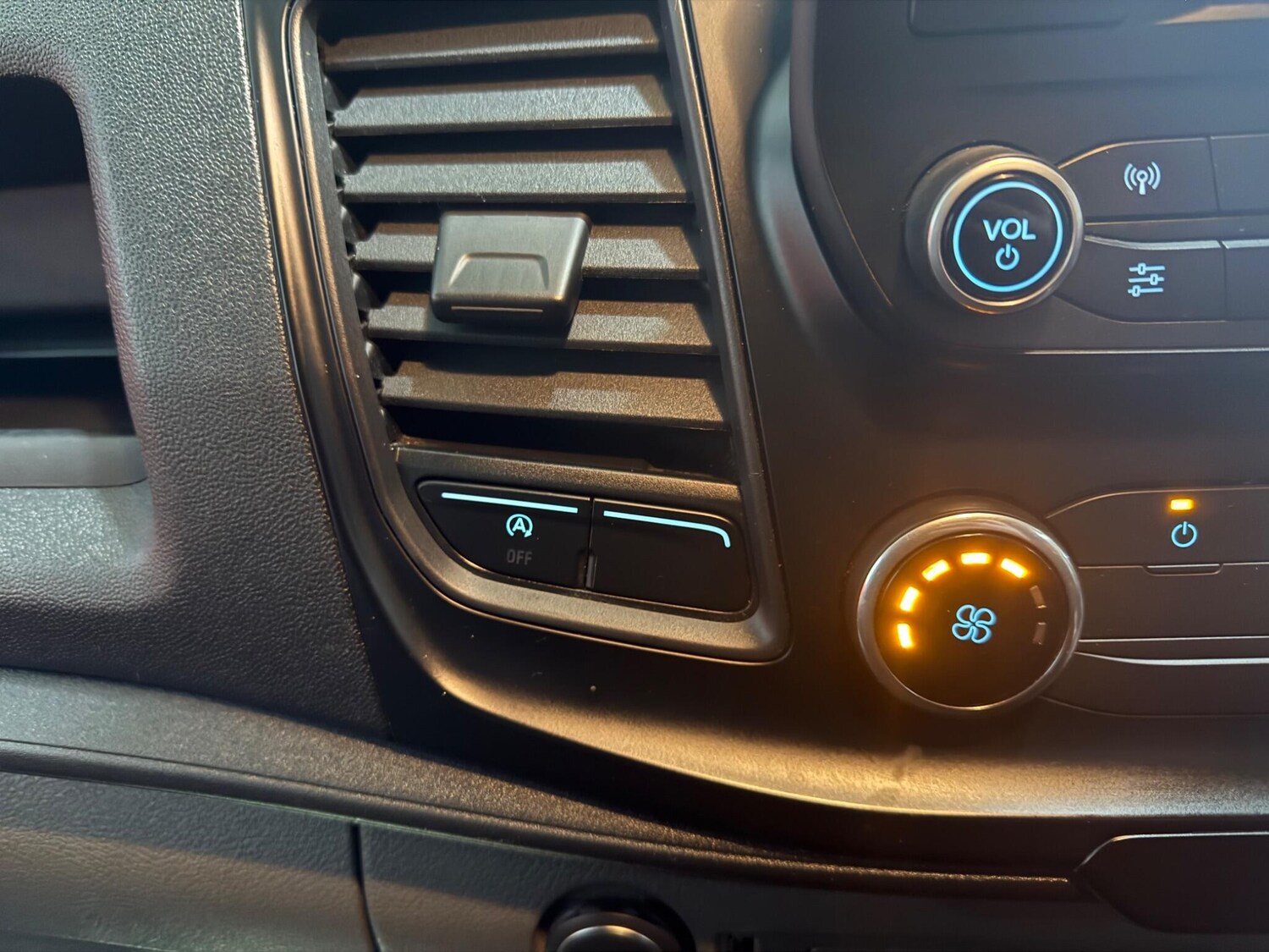 Used Ford Transit Custom 2020 for sale - 76620467: Photo 18